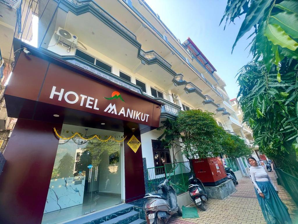 Hotel Manikut Рішикеш Екстер'єр фото