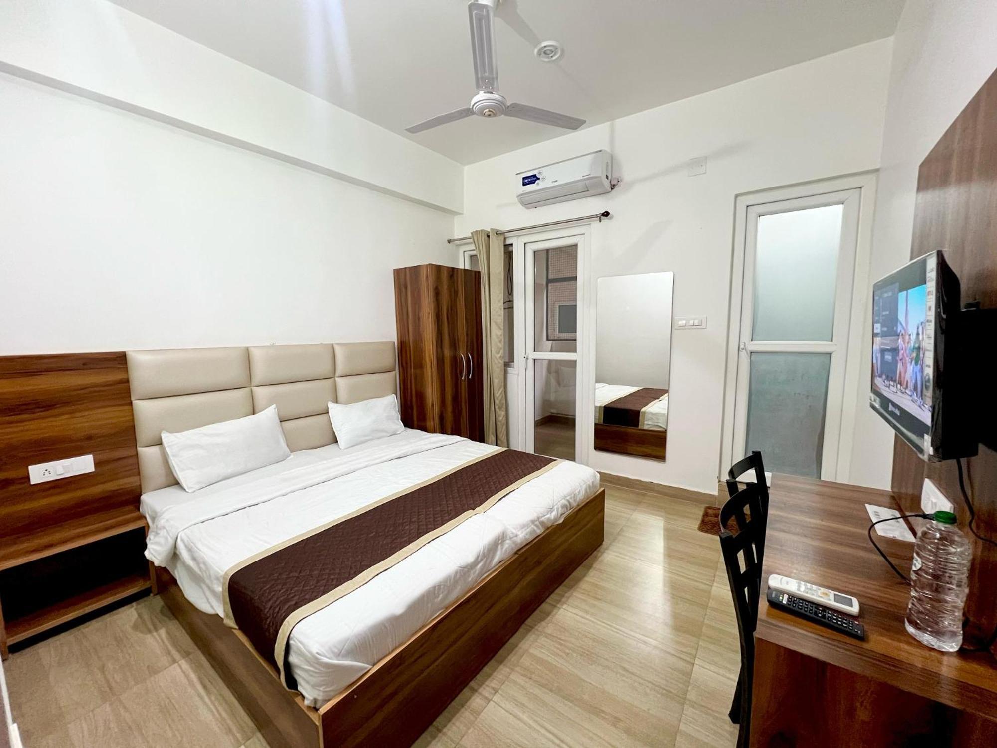 Hotel Manikut Рішикеш Екстер'єр фото